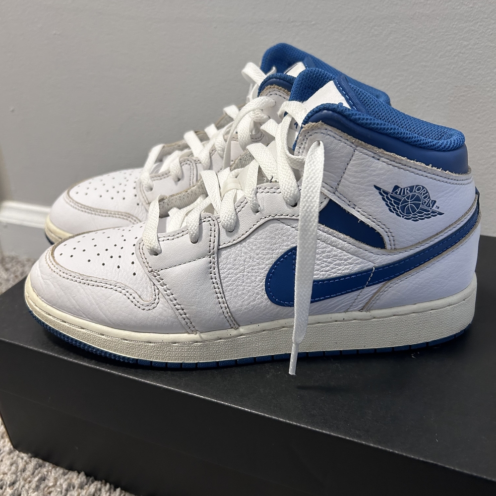 Nike Sneakers White and Blue